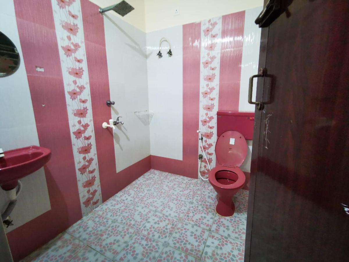 J2 Home Stay - Luxury Homes With Caravan Services Thiruvananthapuram Екстериор снимка